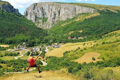 CLUJ ADVENTURE TOUR ! ZIP LINE and HIKE