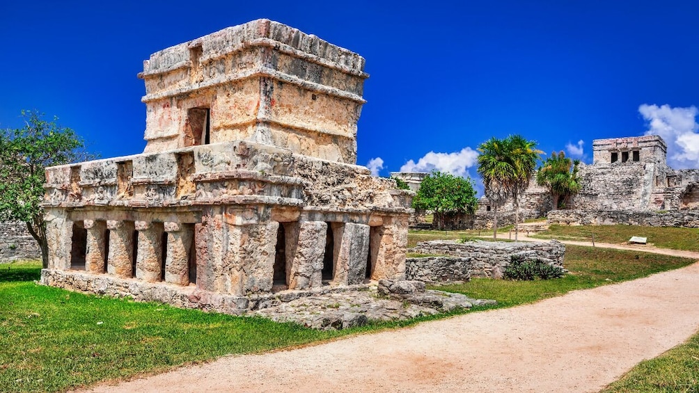 Tulum Day-Trip Mayan Ruins with Cenote Swim and Lunch