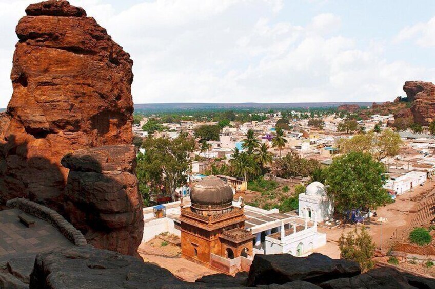 Badami Trails (Guided Day Trip to Badami Cave Temples from Hampi)