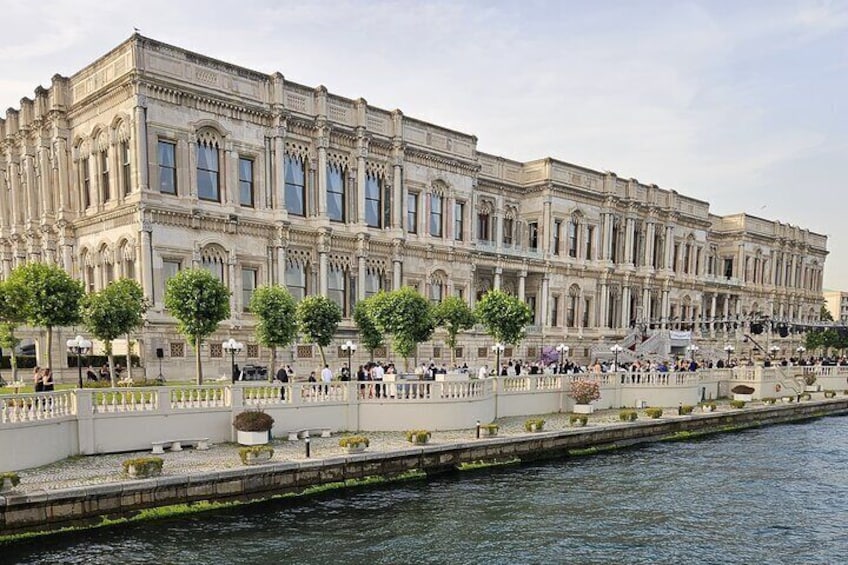 3 Hours Bosphorus Cruise with 1 Hour Stop in Asia Side