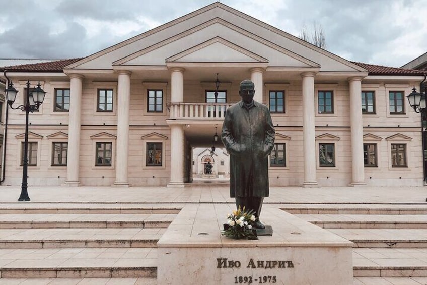 Ivo Andrić statue