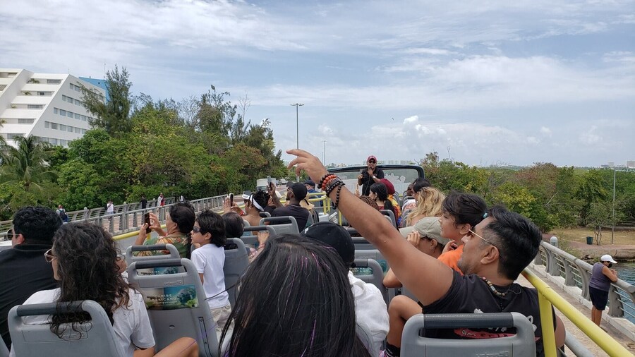 Cancun City Tour in Turibus