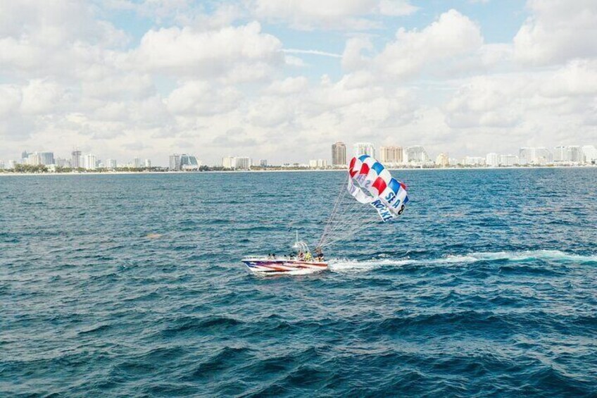 90-Minute Parasailing Adventure in Fort Lauderdale 