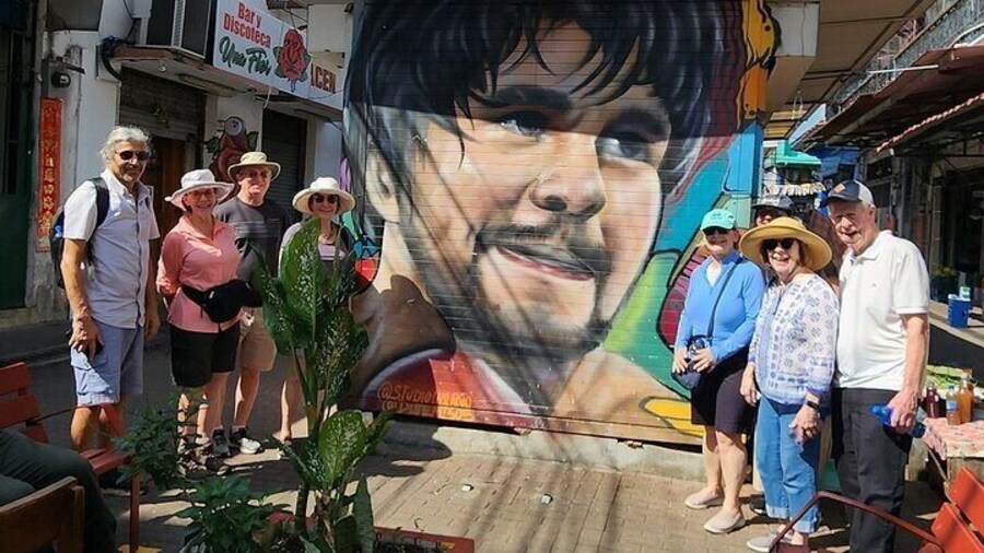 "SalSiPuedes," a walking tour designed not for tourists, but for those who cherish the history and culture of Panama!