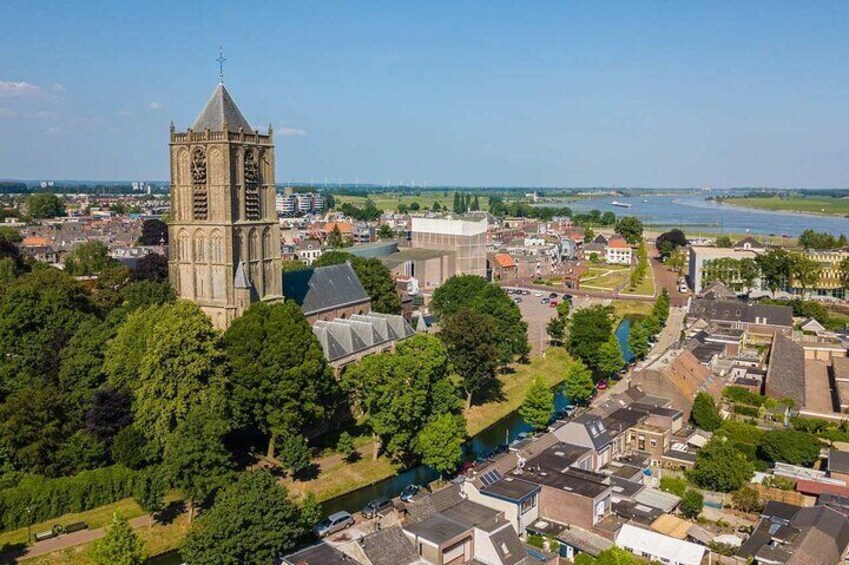 Self-Guided Tour of Tiel with Interactive City Game