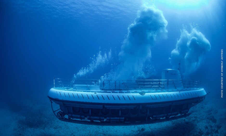 atlantis undersea tour