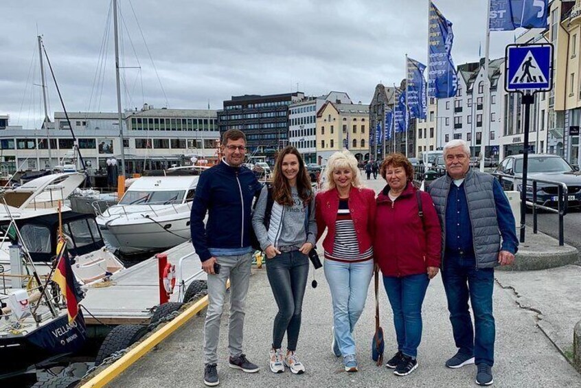 Walking along Brosundet, Alesund