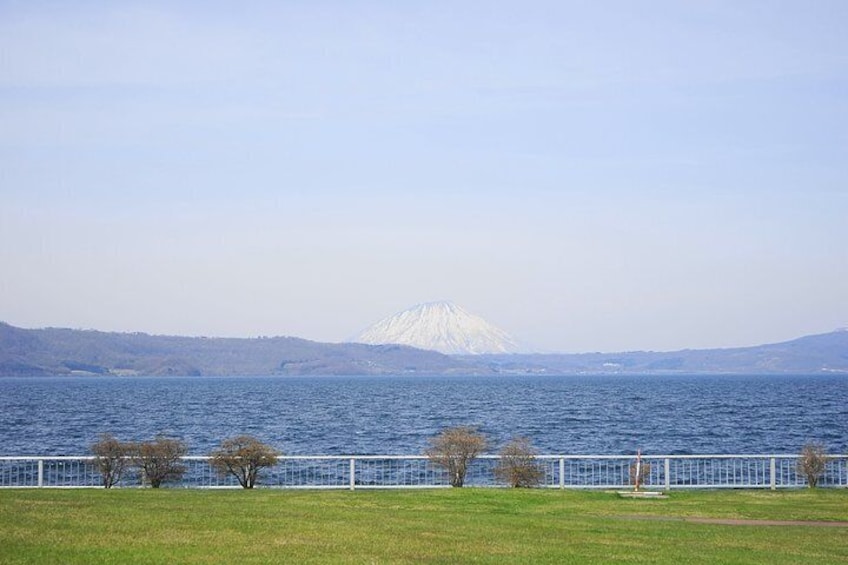 lake toya