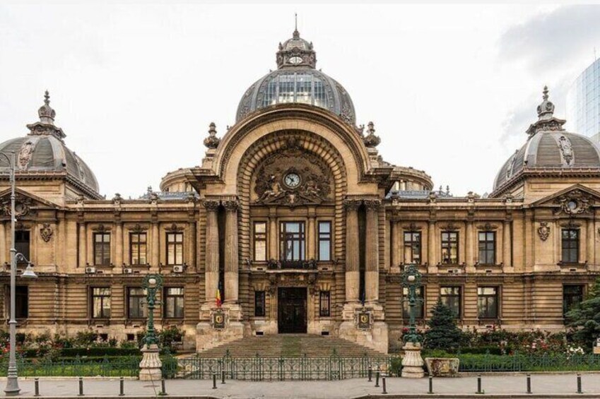 4h Bucharest Private Tour (2h by Car and 2h Walking in Old Town) 