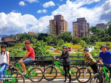 Cykeltur i Medellin - Colombianskt café och utsiktsplatser