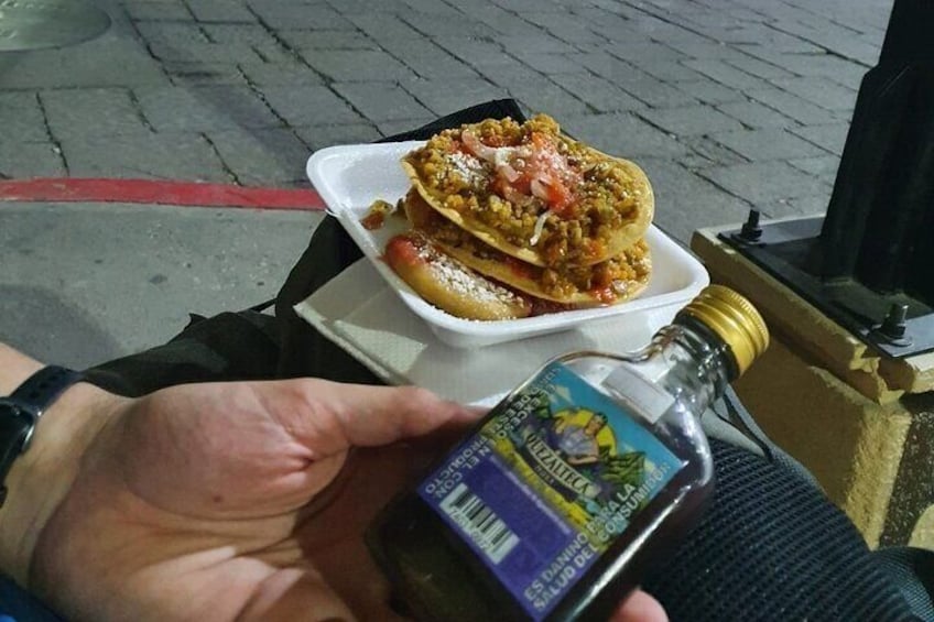 Street Food Evening Tour in Antigua