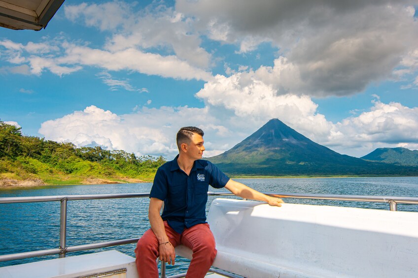 Arenal Lake Boat Trip ( patton boat )