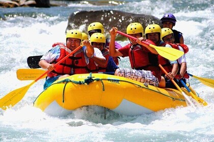 RAFTING – CANOTAJE ( PIÑIPAMPA – HUAMBUTIO) - Cusco