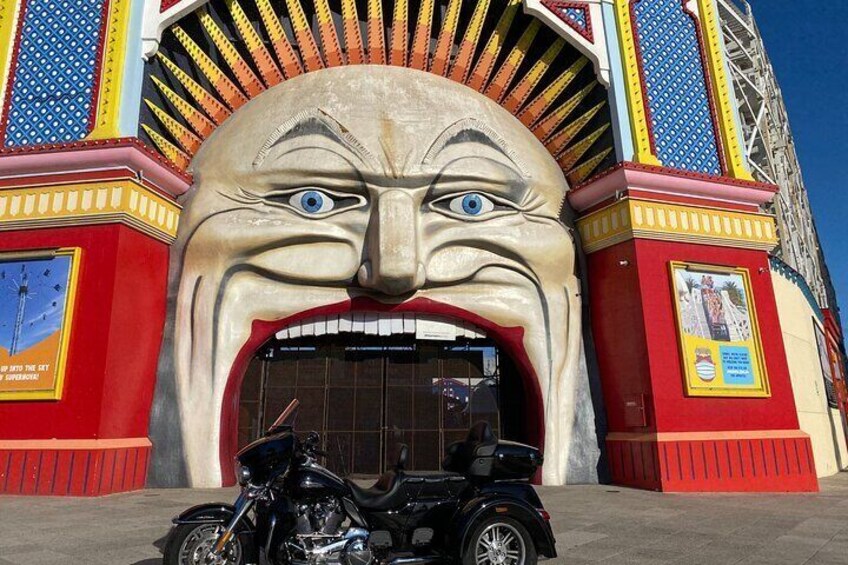 Private Tour of Melbourne in a Harley Davidson Trike