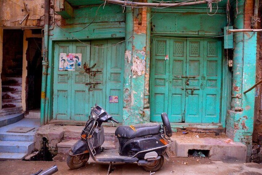 Private Heritage Walk of Amritsar with Punjabi food