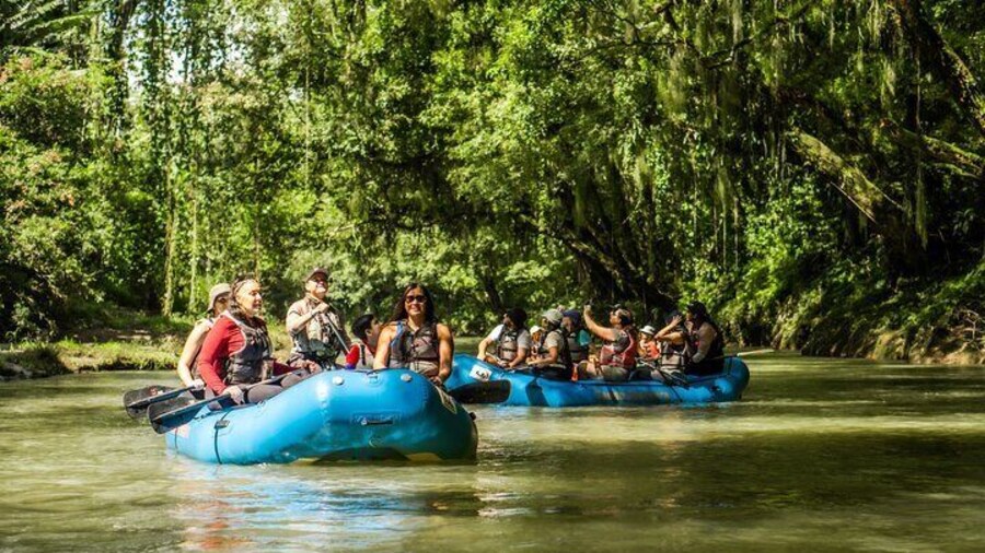 Wildlife Safari Float by Inflatable Raft in Peñas Blancas River