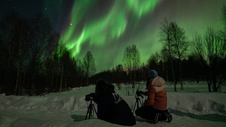 Northern Lights Photography Hunting Experience in Rovaniemi