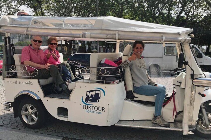 Porto Half-Day Tuk Tuk Private Tour with Lunch