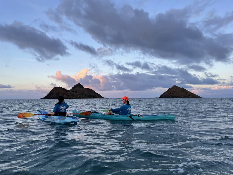 Guided Kayak Tour (5-hours) to Mokolua Islands