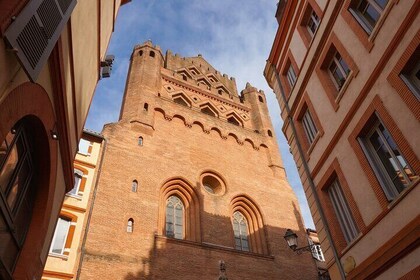 Toulouse Old Town Treasure Self-Guided Tour and Exploration Game