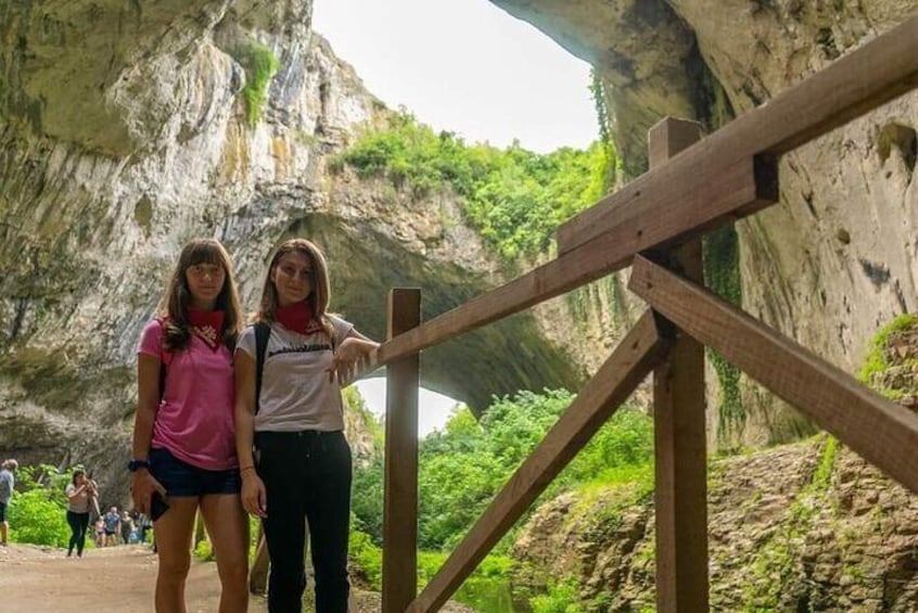 Devetashka Cave