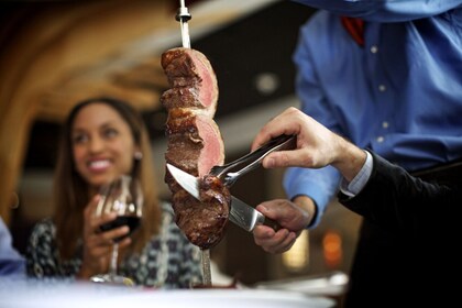 Churrascaria brasileña con todo lo que pueda comer y traslado