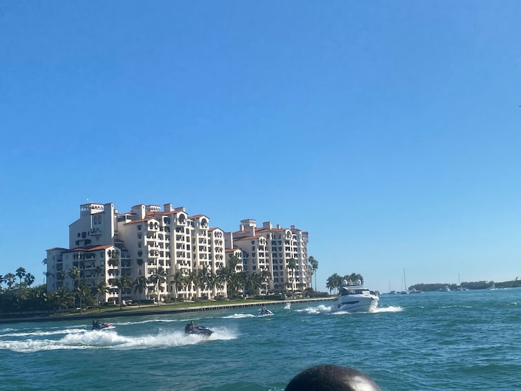 Miami South Beach Millionaire Row & Venetian 90 min Cruise 