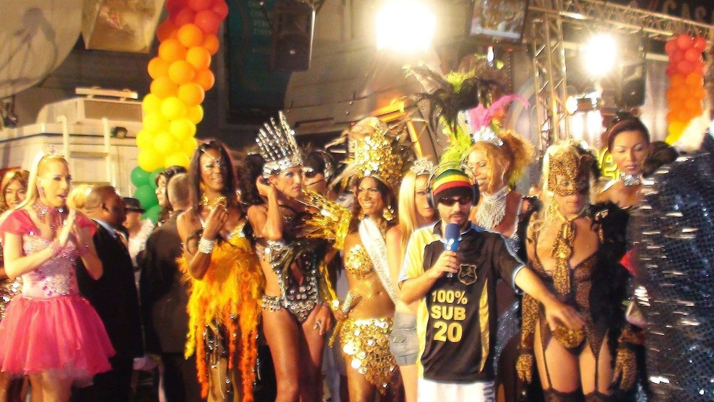 Contest on gay nightlife tour in Rio de Janeiro