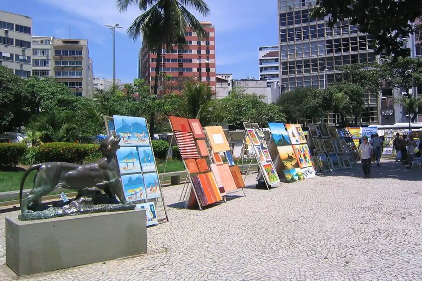 Guided Tour to the Ipanema Hippie Fair Crafts Market