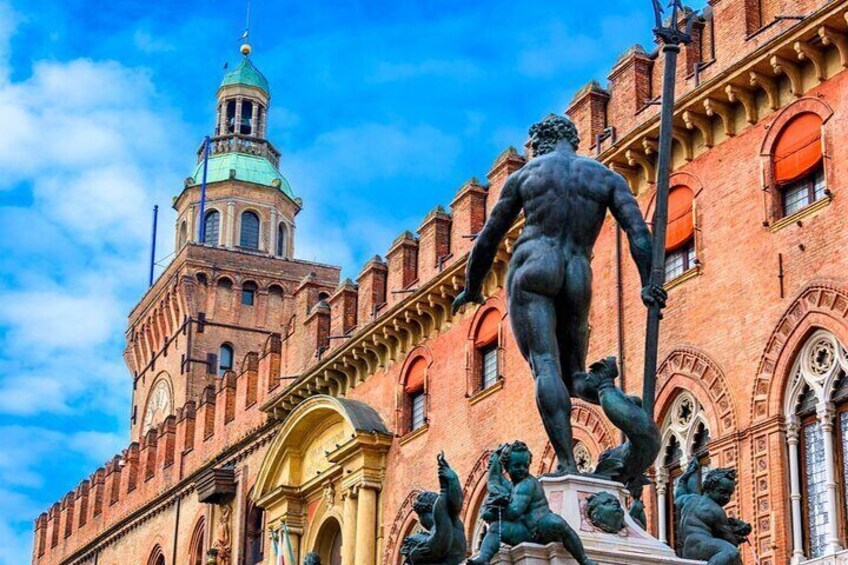Private City Exploration Game of The Hidden Gems of Bologna