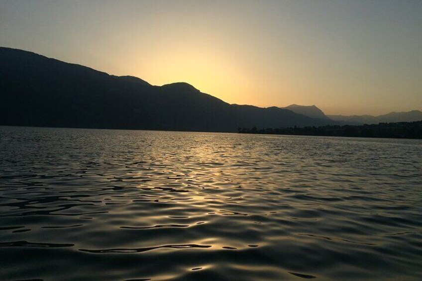 Sailing at Sunset on Lake Como: How to escape from daily routine