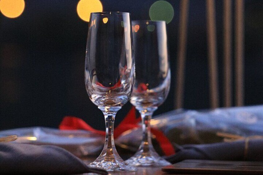 Love, Sail & Taste: Romantic sunset experience on Lake Como
