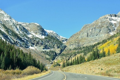 Listen to a Tour Guide While You Drive between Golden and Vail / Breckenrid...