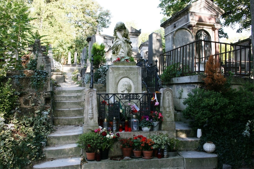 Sex and Death at Père Lachaise Cemetery: A Walking Tour