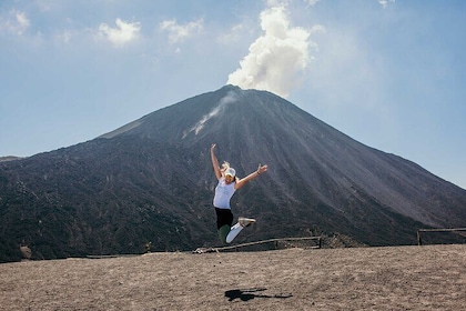 Hike Active Pacaya Volcano - Private Tour