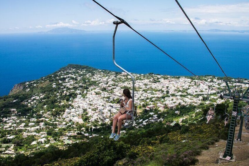From Capri: Visit the Island with a Chairlift tour at 10,25