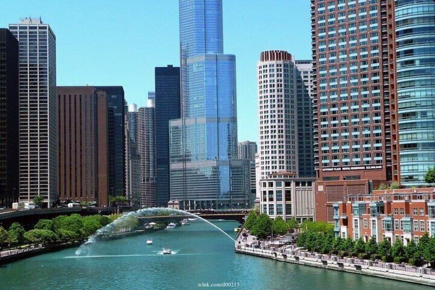 Welcome to Chicago: Private Half-Day Tour with 360 Observation Deck