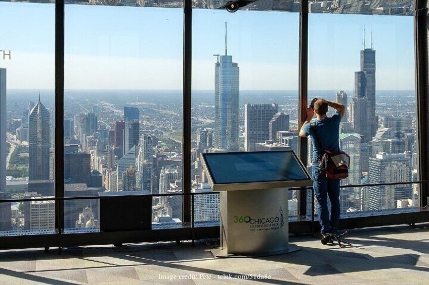 Welcome to Chicago: Private Half-Day Tour with 360 Observation Deck