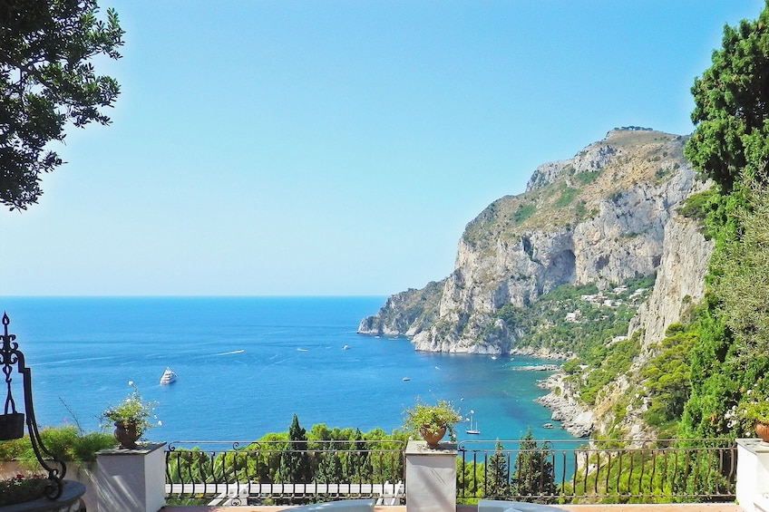 2-Day Southern Italy Tour: Capri Dream from Rome
