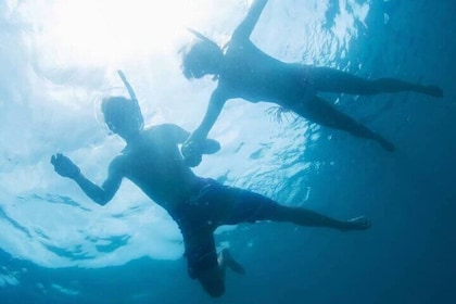 Snorkelling at the Pirate Islets and Paradise beach