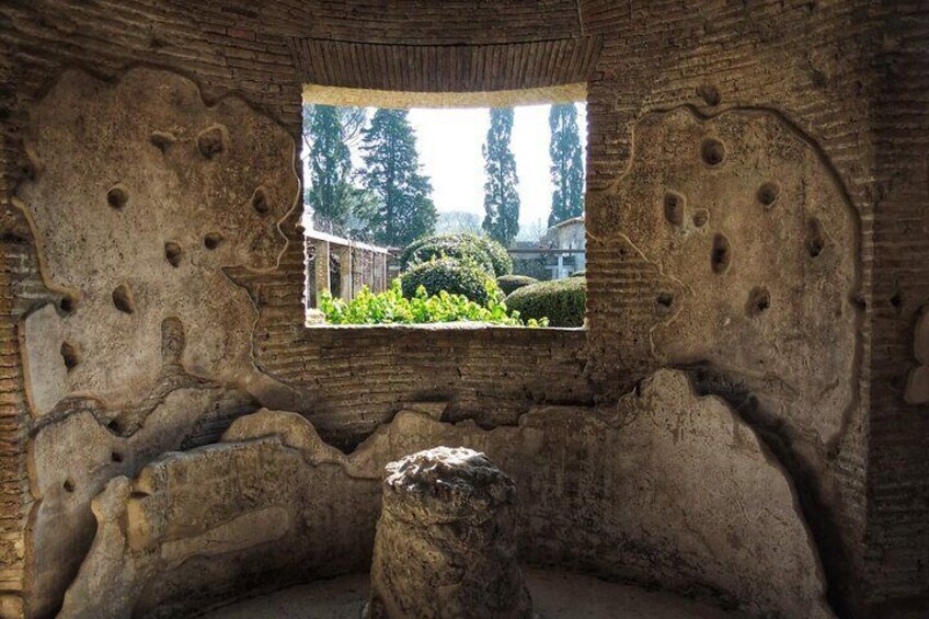 Private Pompeii Tour & Amalfi Coast Day Trip by Car