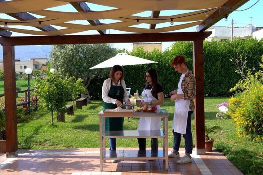 Private guided tour and cooking class in the countryside