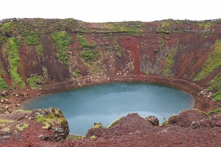 Volcanic Crater and Lava Beach Private Tour from Reykjavik