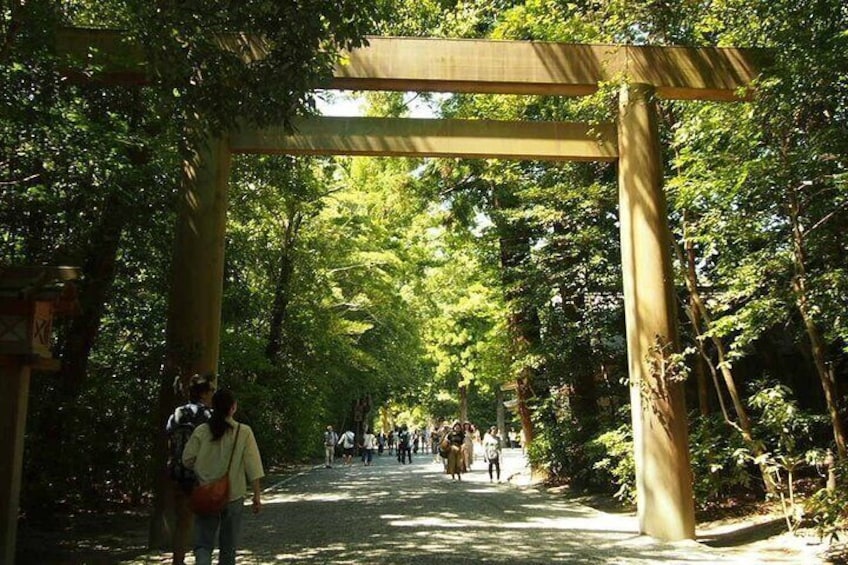 Full-Day Small-Group Tour in Ise Jingu