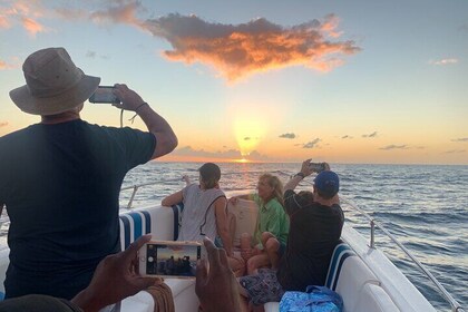 Private Sunset Cruise between Marigot Bay and Rodney Bay