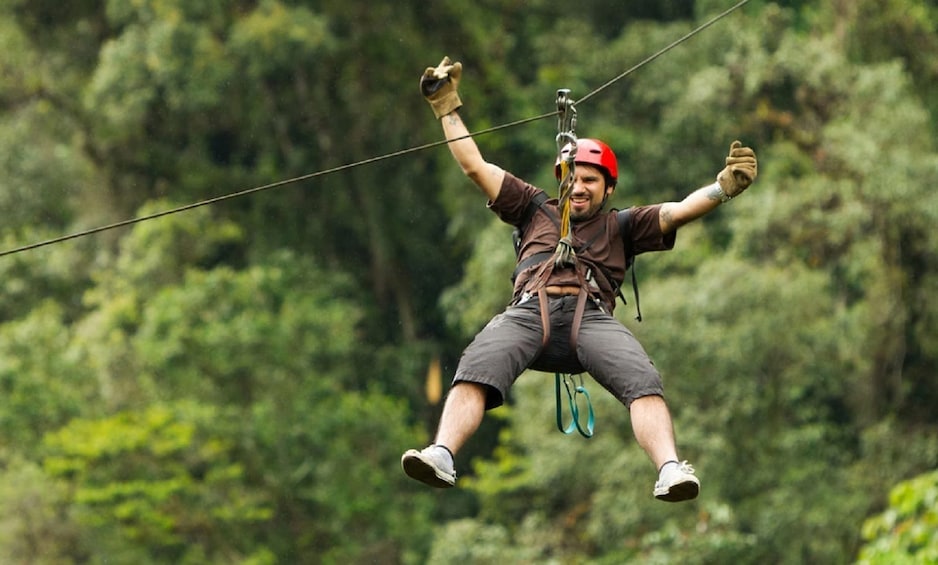 Private Mitad del Mundo & Cloud Forest 2-Day Tour