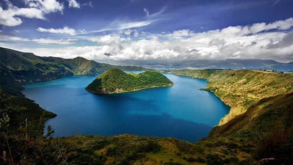 Cuicoha Lagoon in Otavalo