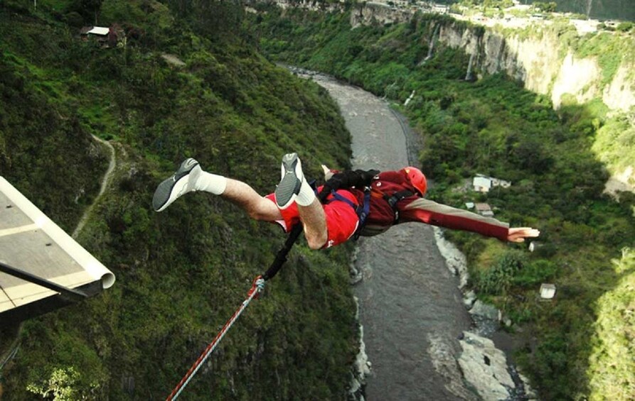2-Day Baños de Agua Santa Village