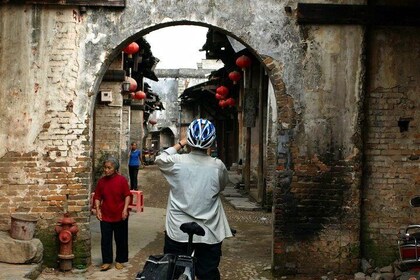 2-Day Small-Group Biking Adventure from Guilin to Yangshuo