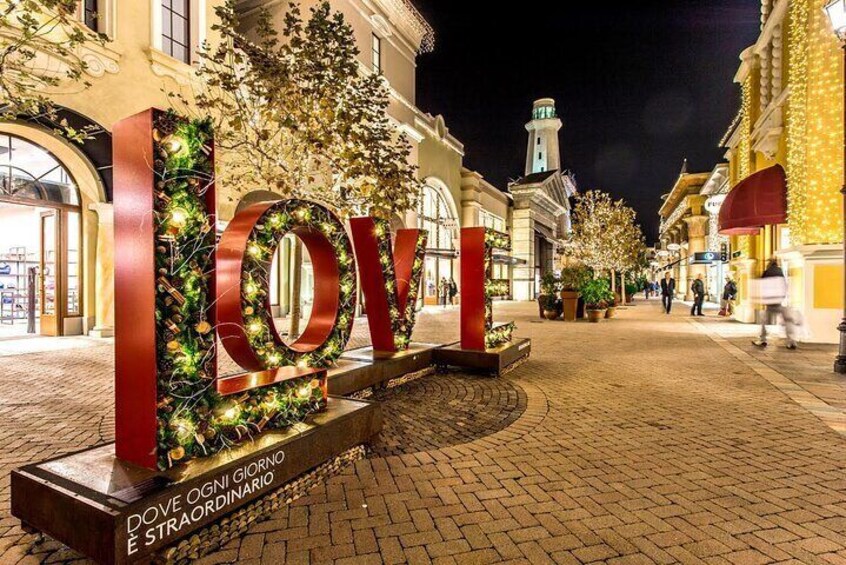 Serravalle Designer Outlet Private Shopping Tour from Milan